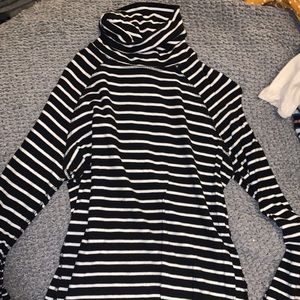 Black &White Striped Long Sleeve Shirt